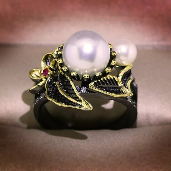 Artistic Round White Pearl Bohemia Black Leaf Flower Ring - Picture 3 of 11